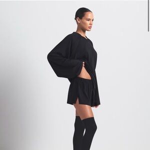 Skims Nike black top